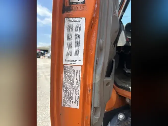 2004 INTERNATIONAL WORKSTAR 7400