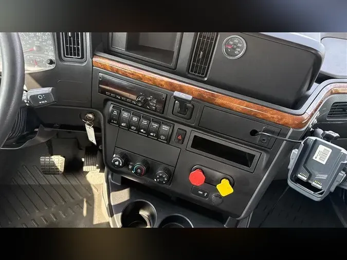 2019 INTERNATIONAL RH613