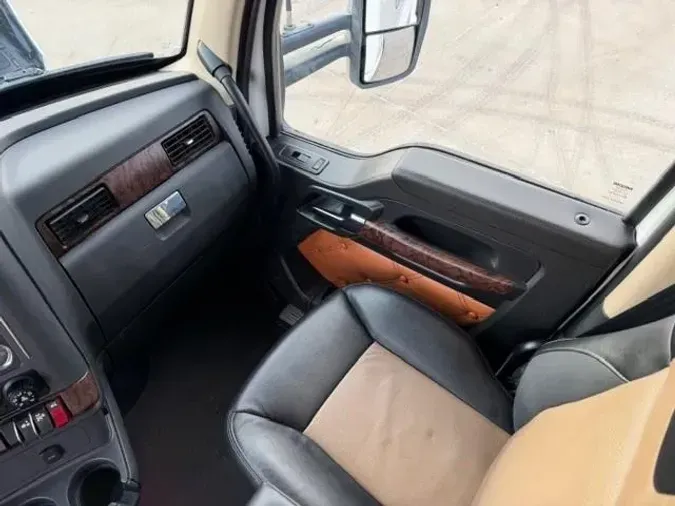 2022 Kenworth T6808d3441bc32f9df1afc46928be486802c