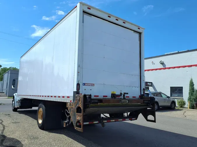 2017 FREIGHTLINER/MERCEDES M2 106