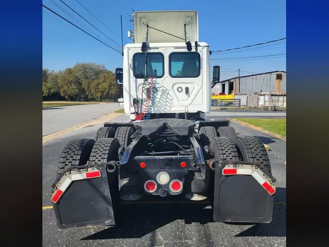 2018 FREIGHTLINER/MERCEDES CASCADIA 125