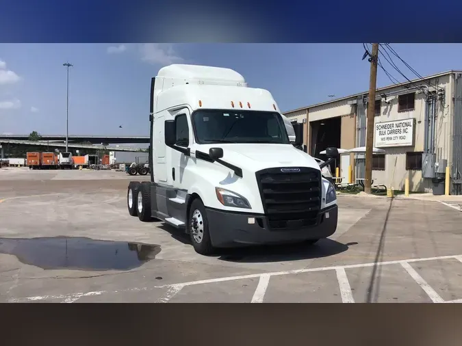 2020 Freightliner Cascadia8d3c884d2174eb837dc6e1b00448ca5c