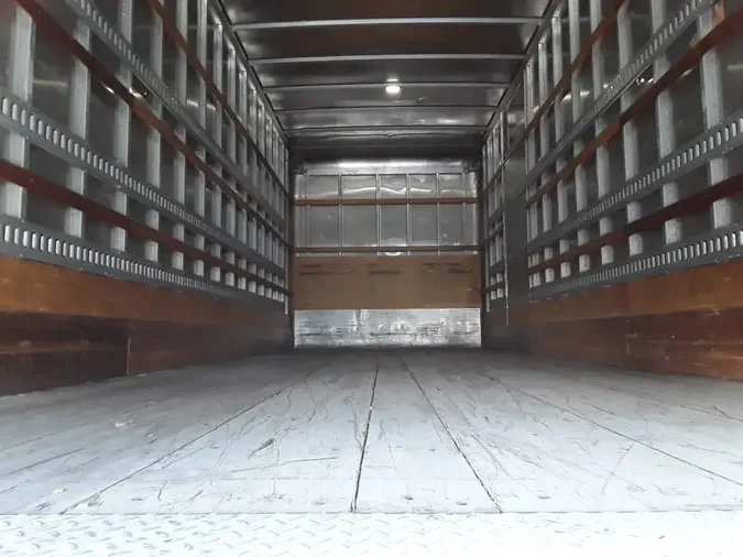 2019 FREIGHTLINER/MERCEDES M2 106