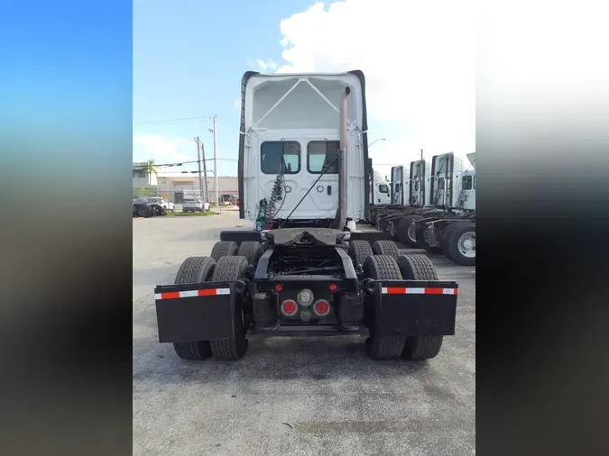 2019 FREIGHTLINER NEW CASCADIA PX12664
