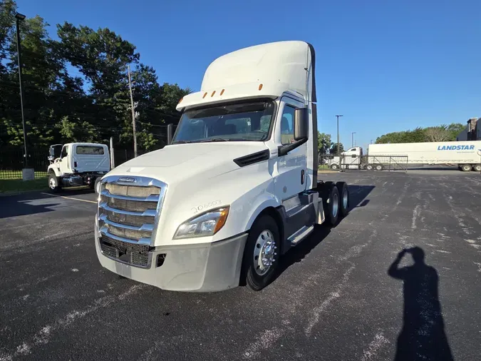 2020 Freightliner Cascadia