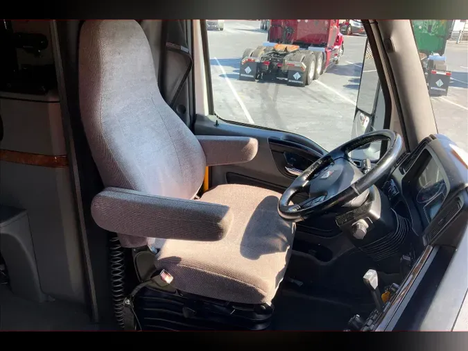 2021 INT LT625 6x4