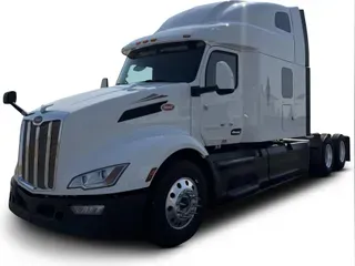 2023 Peterbilt 579