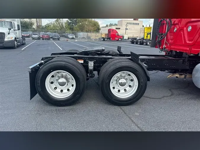 2022 FREIGHTLINER CA126