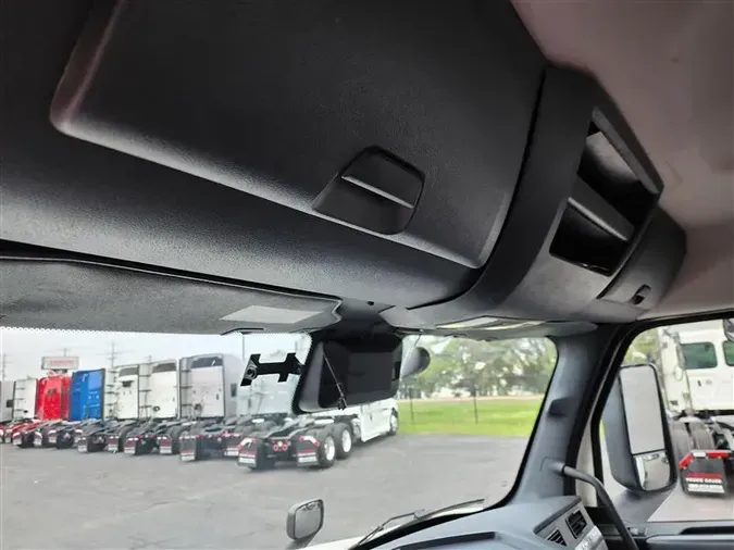 2022 FREIGHTLINER CA1268d4feba0d18ab76e5cad56f4f33f4023