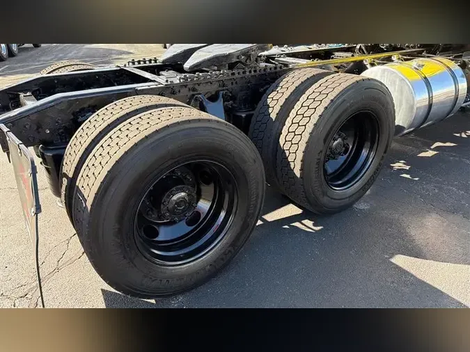 2018 INTERNATIONAL RH613