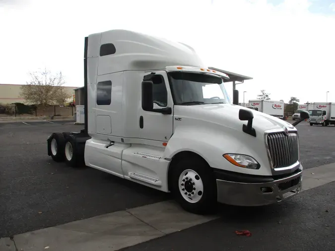 2019 NAVISTAR INTERNATIONAL LT625 SLPR CAB