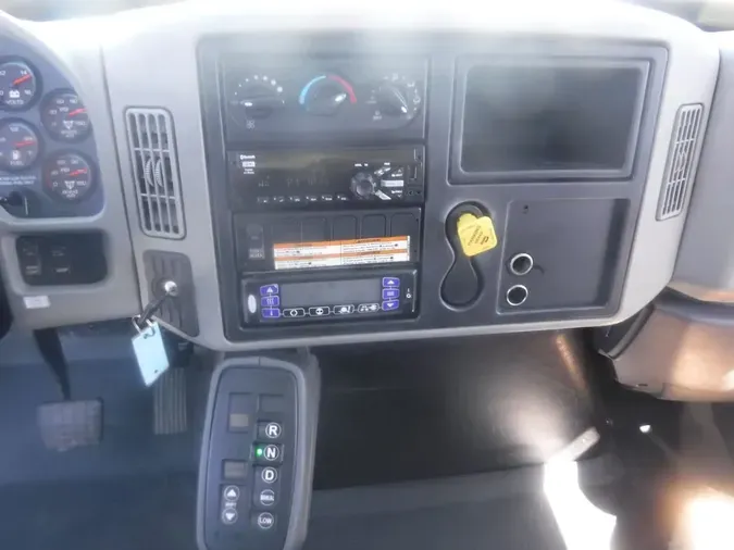 2019 NAVISTAR INTERNATIONAL 4300