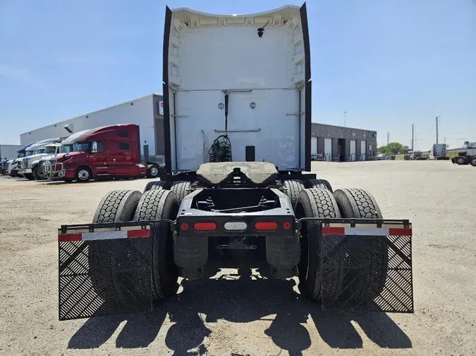 2023 PETERBILT 579