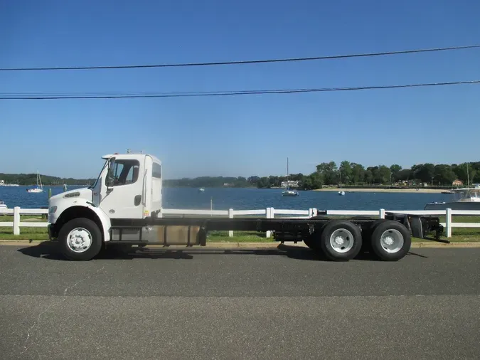 2018 FREIGHTLINER M2