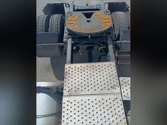 2018 FREIGHTLINER/MERCEDES CASCADIA 113