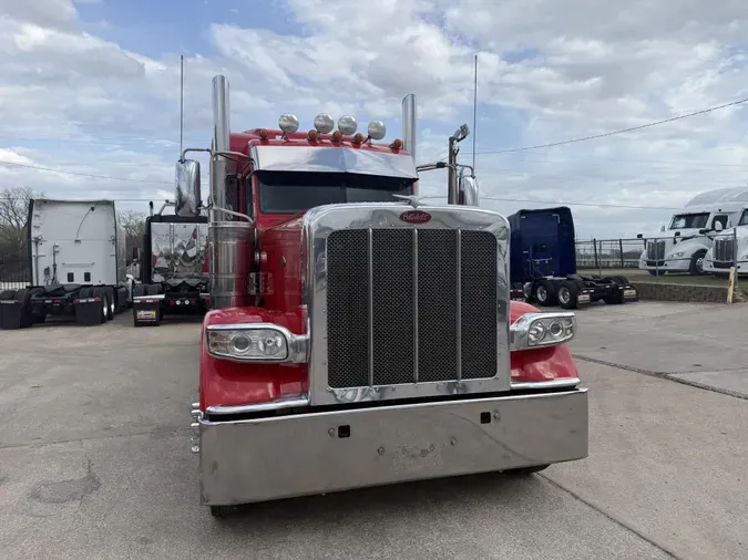 2022 Peterbilt 389