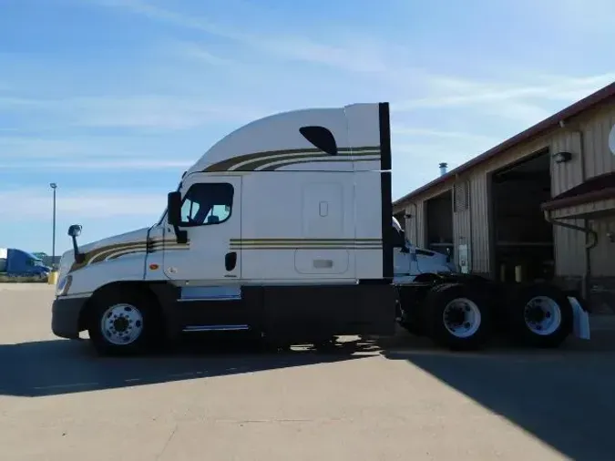 2019 Freightliner Cascadia 125