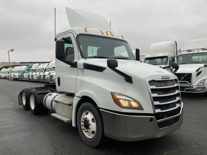 2019 FREIGHTLINER/MERCEDES NEW CASCADIA PX12664