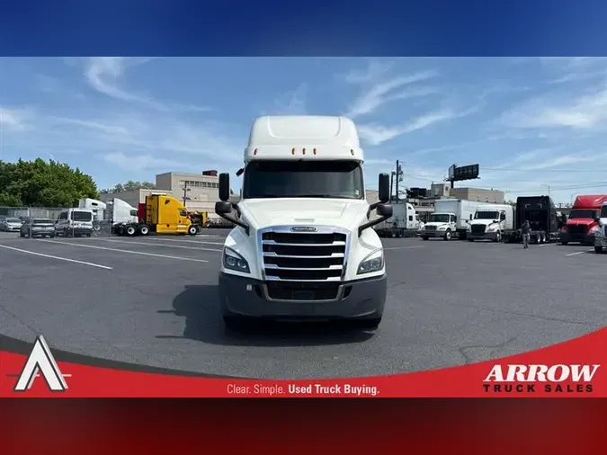 2019 FREIGHTLINER CA126