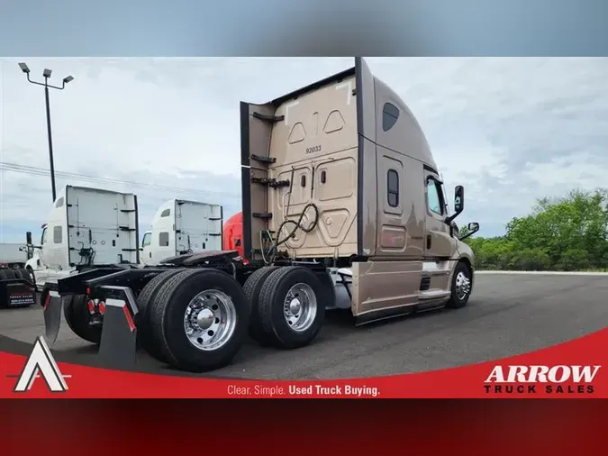 2022 FREIGHTLINER CA126