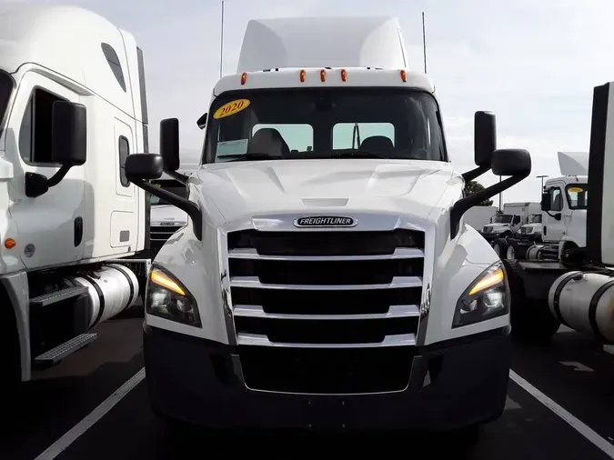 2020 FREIGHTLINER/MERCEDES NEW CASCADIA 116