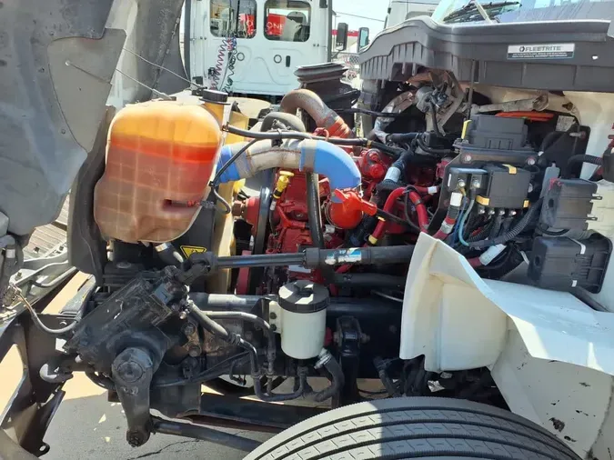 2019 NAVISTAR INTERNATIONAL 4300