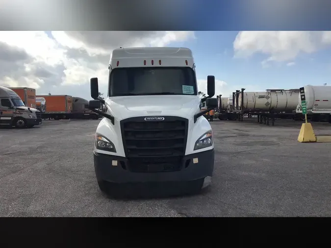 2020 Freightliner Cascadia 1268d6e853ccf8e6755d74976bbf60602f6