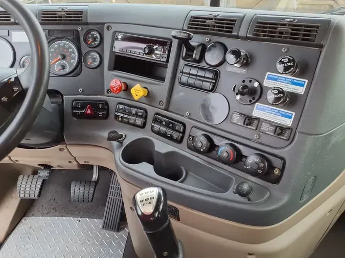 2020 FREIGHTLINER/MERCEDES CASCADIA 125