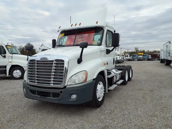 2016 FREIGHTLINER/MERCEDES CASCADIA 1258d70c23ee9dfb67b6080439fdfc5d5ab