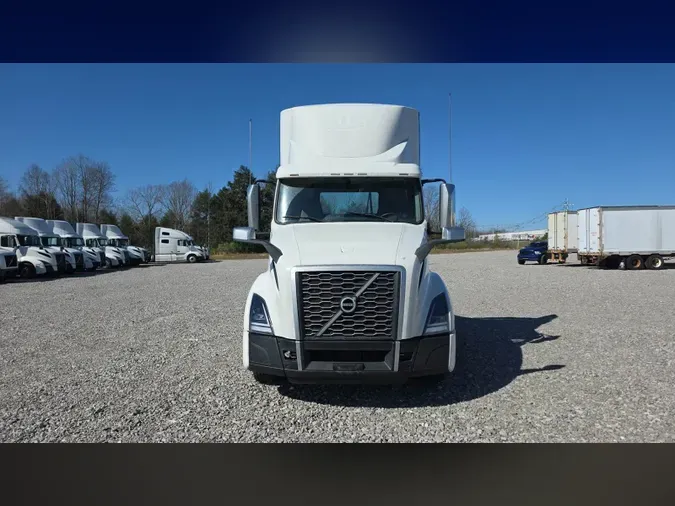 2020 Volvo VNL300