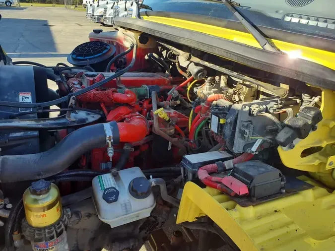 2016 FREIGHTLINER/MERCEDES M2 1068d775dd6f5af3248ff7075be2adaef04