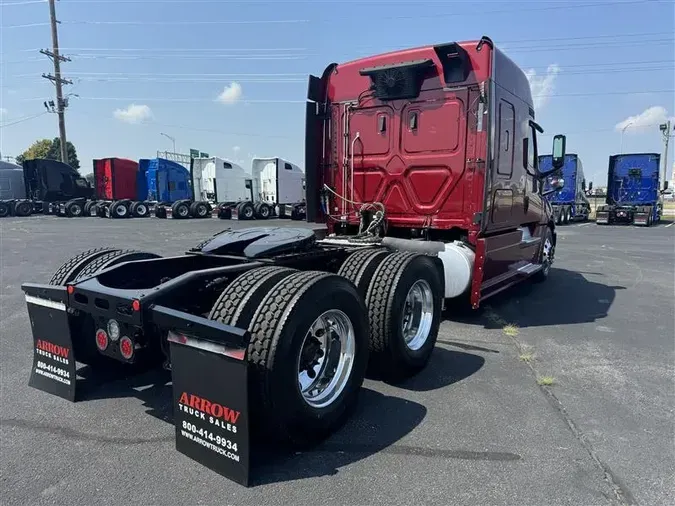 2019 FREIGHTLINER CA126