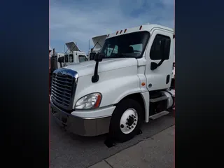 2016 FREIGHTLINER/MERCEDES CASCADIA 125