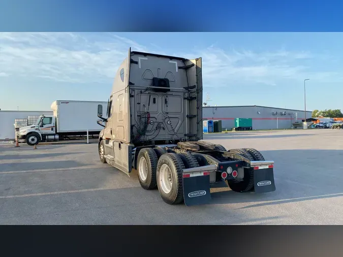 2023 Freightliner Cascadia 1268d855236370df1dd2294a456afe56a6a