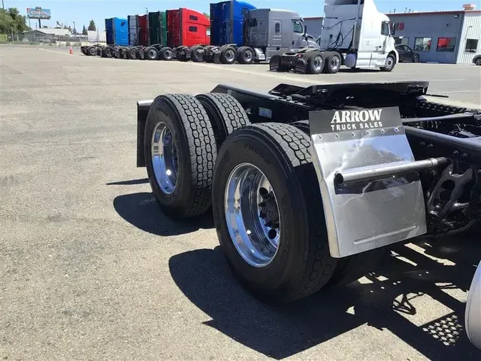 2022 KENWORTH T680