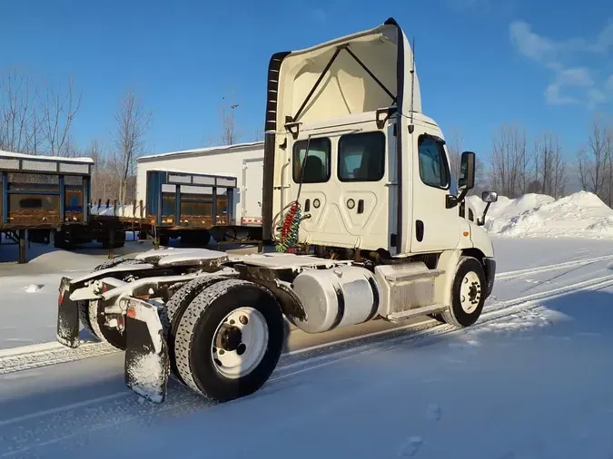2019 FREIGHTLINER/MERCEDES CASCADIA 113
