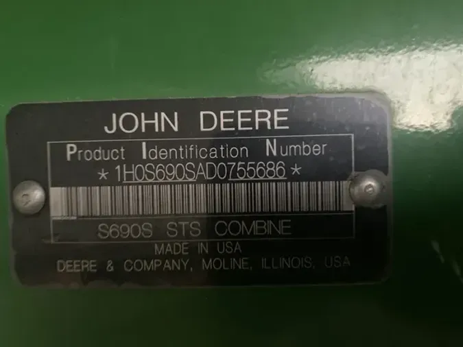 2013 John Deere S690