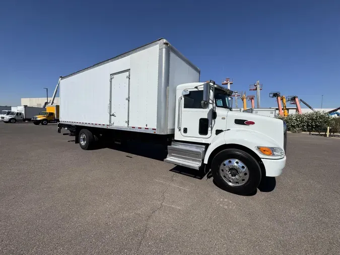 2019 Peterbilt 337