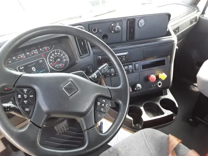 2020 NAVISTAR INTERNATIONAL RH613 DAYCAB T/A