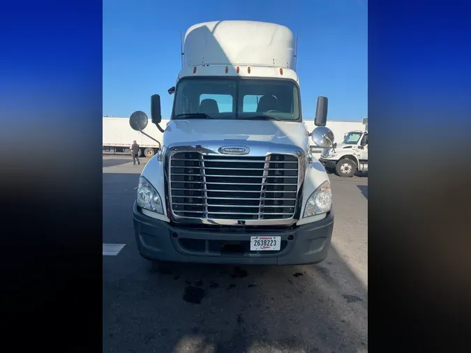 2016 FREIGHTLINER/MERCEDES CASCADIA 125