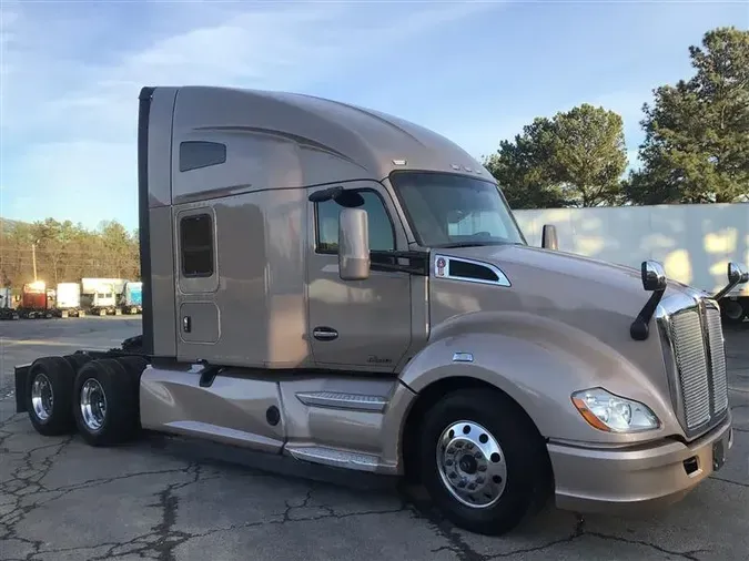 2021 KENWORTH T680