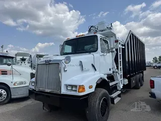 2005 WESTERN STAR 4900