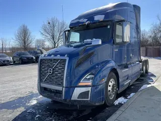 2021 VOLVO VNL760