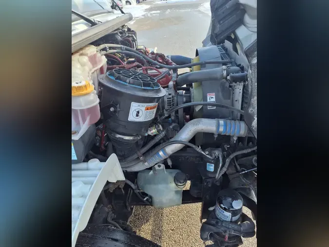 2022 FREIGHTLINER/MERCEDES M2 106