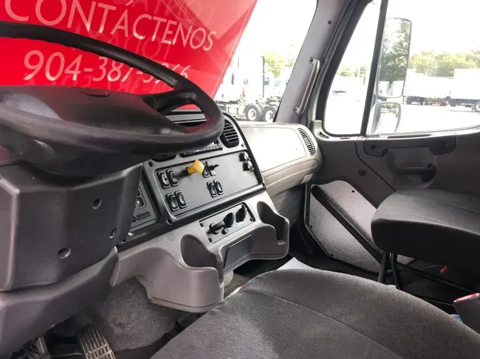 2017 FREIGHTLINER/MERCEDES M2 106