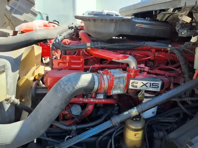 2019 NAVISTAR INTERNATIONAL LT625 SLPR CAB