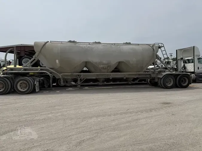2007 VANTAGE 1000 CUBE PNUEMATIC TANK8dac2993d457e0e1867f2a4f47c68c2b