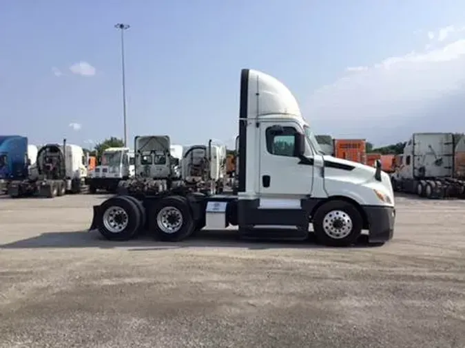 2019 Freightliner Cascadia