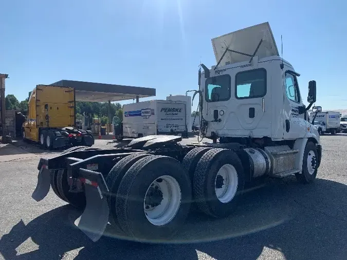 2017 Freightliner X11364ST