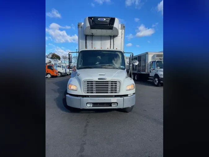 2017 FREIGHTLINER/MERCEDES M2 106